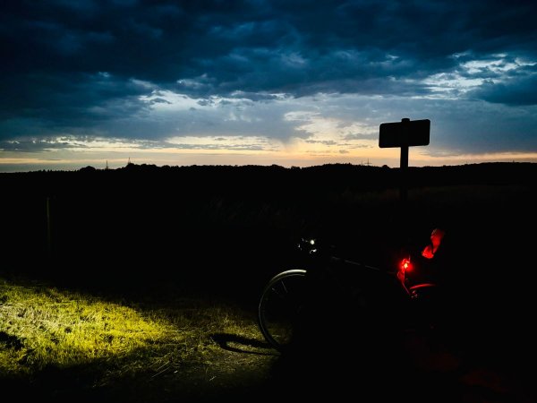 Sturm und Regen im Morgengrauen